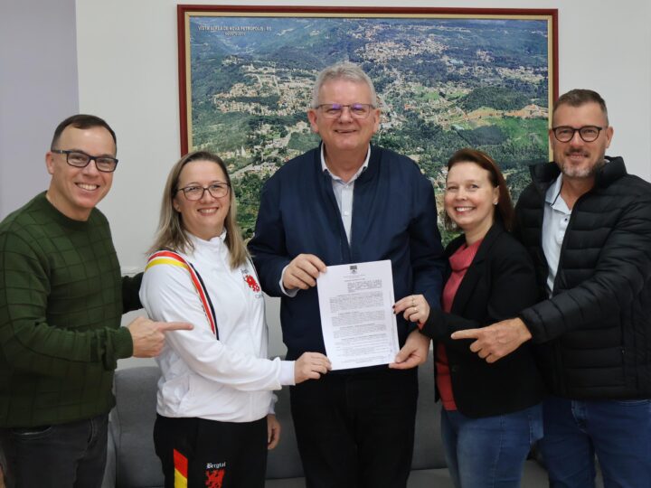 Prefeitura de Nova Petrópolis repassa R$ 37,9 mil para Associações de Pais e Mestres de três escolas