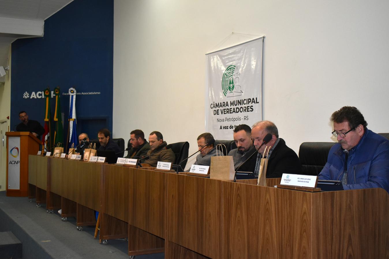 Câmara de Nova Petrópolis aprova indicações para carregador de veículos elétricos e melhorias no Conselho Tutelar