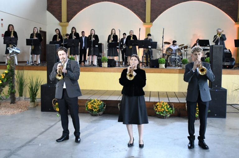 orquestra-03-768x508 Início